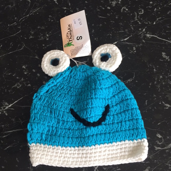 Little Thumbkin 💯 % Hand Crocheted and Kni… - Picture 3 of 6